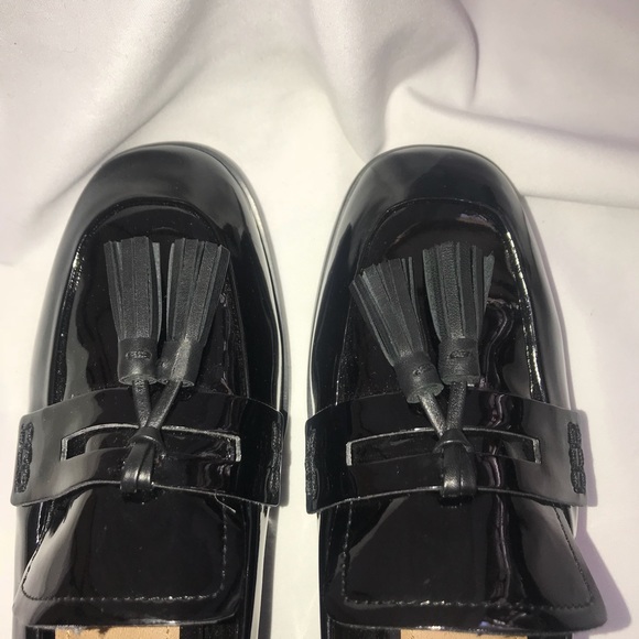 NWOT/TAHARI WOMENS PENNY LOADERS WITH TASSEL Sz 6 - Picture 2 of 8